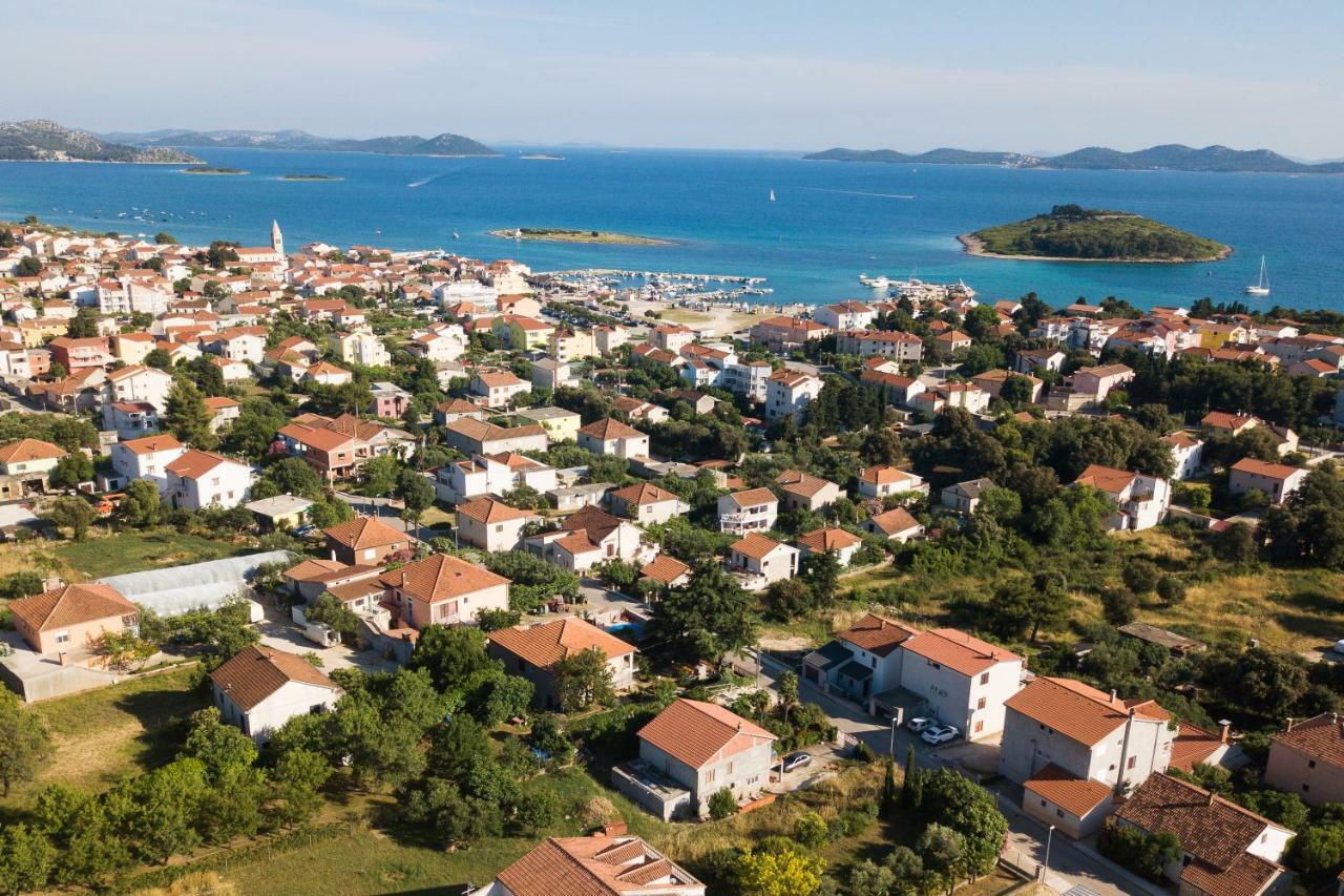 Very Special Apartments Pakoštane Εξωτερικό φωτογραφία